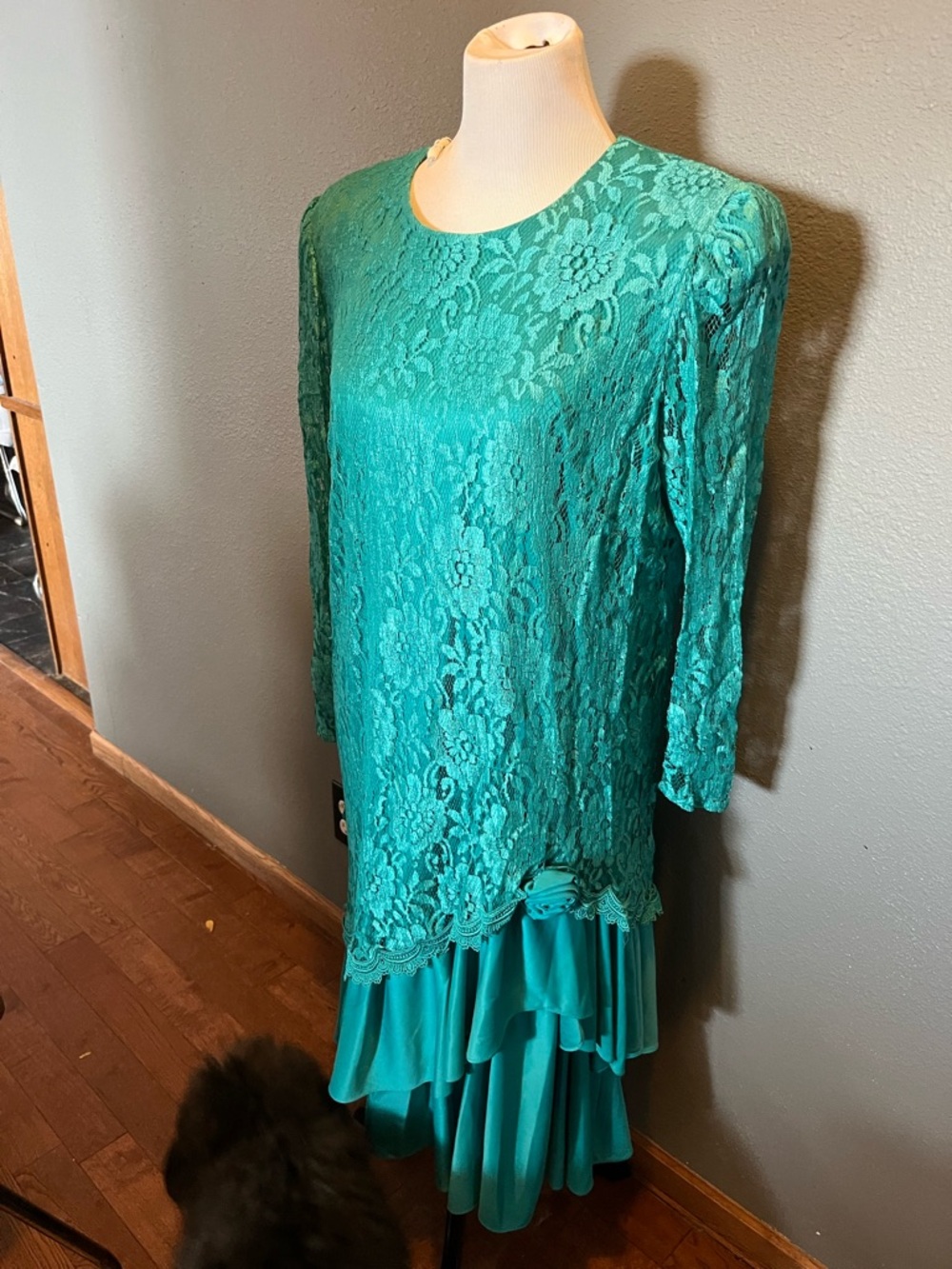 Women's Teal Lace Long-Sleeve Tiered Dress